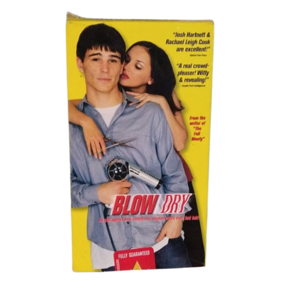 Blow Dry 2001 ‧ Comedy/Romance ‧ 1h 34m